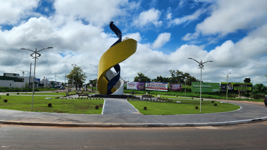 MONUMENTO NA ROTATORIA