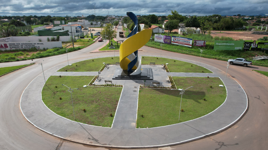 MONUMENTO NA ROTATORIA